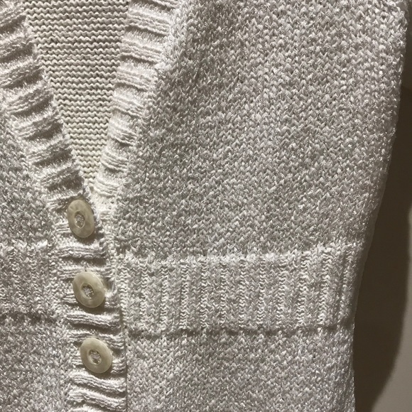 Short sleeve Cardigan. - Picture 4 of 5